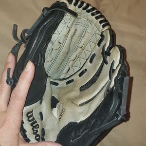 Youth baseball glove